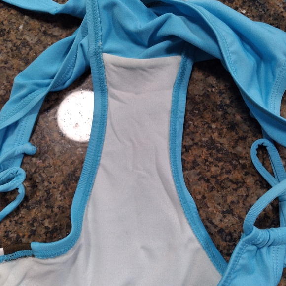 Bikini set - Picture 3 of 4